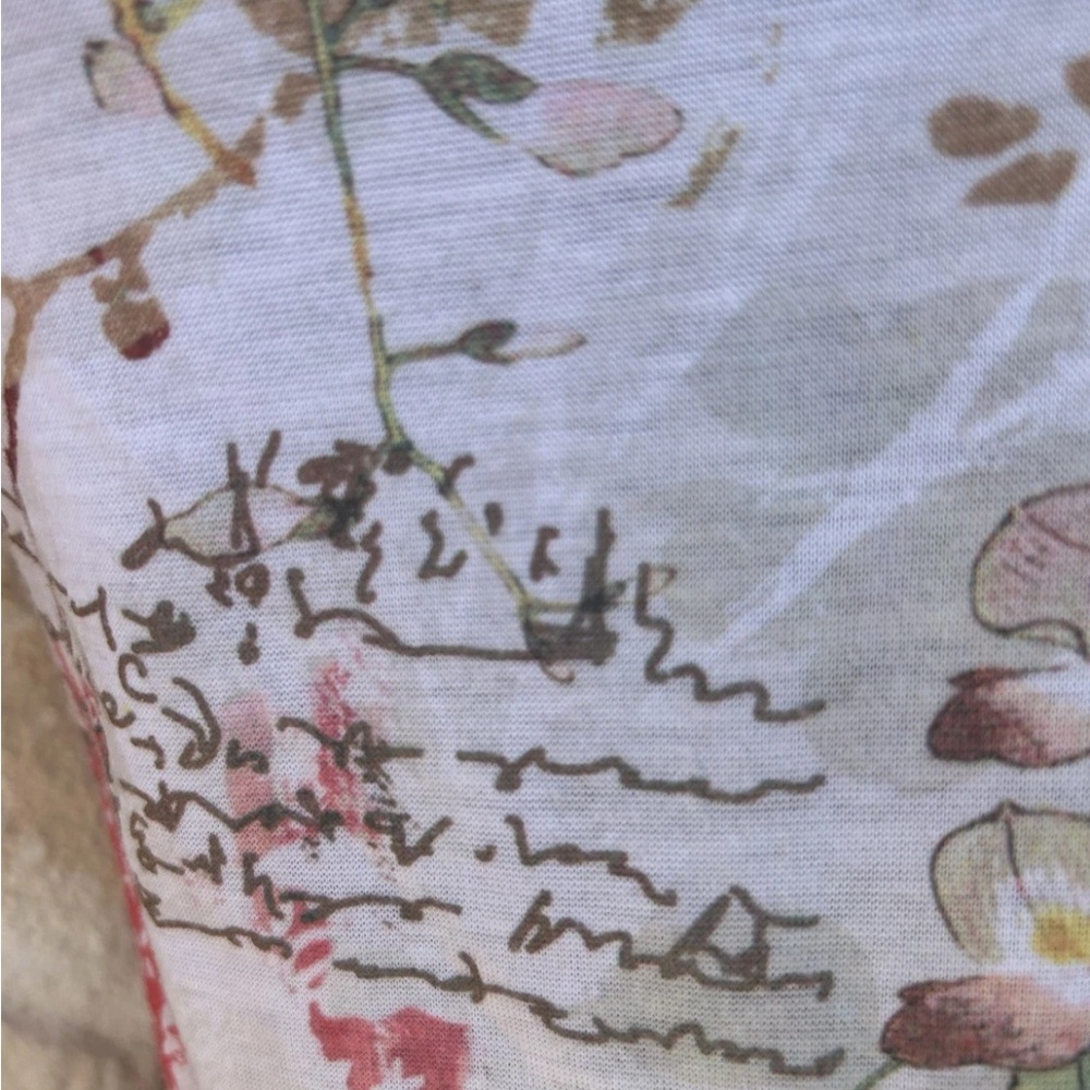 Gloria Vanderbilt T Shirt Medium Pink Floral Rhinestones Raw Edges Hi Lo NWOT - Picture 9 of 11